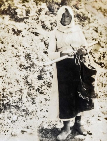 Korfu alte Fotos - eine Frau um 1920